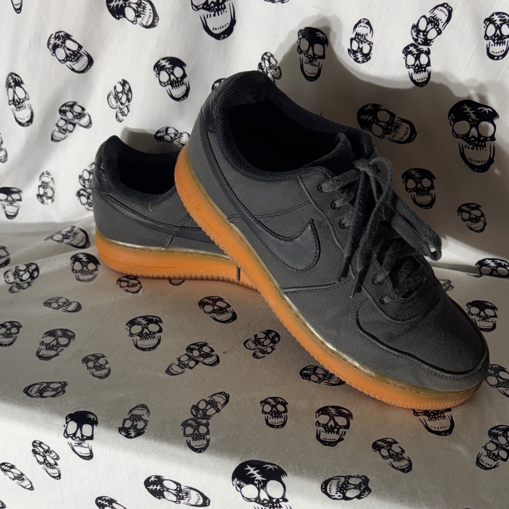 2018 Nike Air Force 1 Low Premium 'Black Gum'